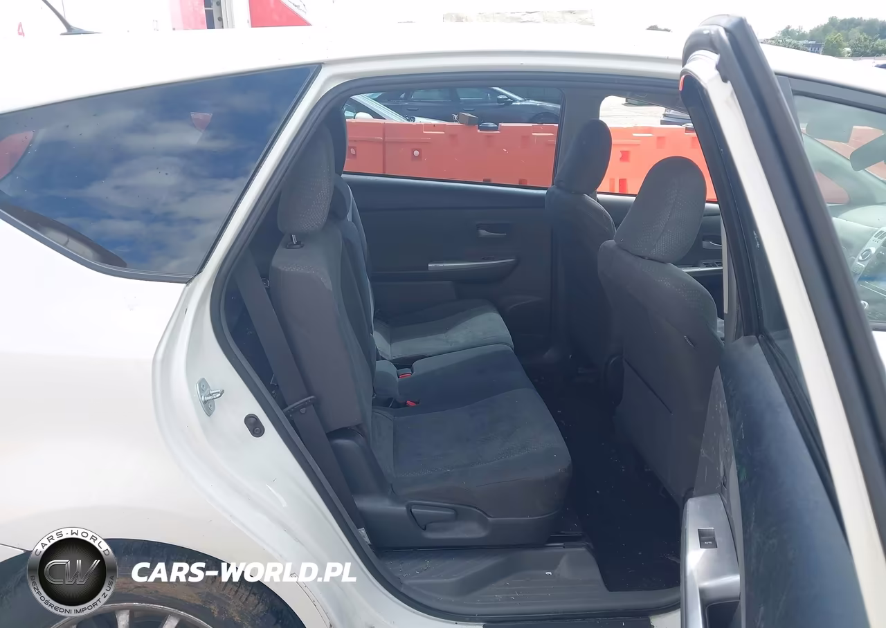 2014 Toyota Prius V Three VIN:JTDZN3EU1EJ008454 - 8