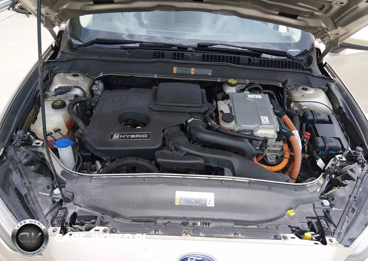 2018 Ford Fusion Hybrid S VIN:3FA6P0UUXJR281976 - 10