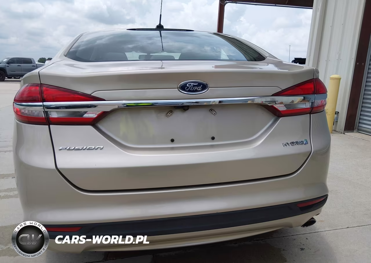 2018 Ford Fusion Hybrid S VIN:3FA6P0UUXJR281976 - 17
