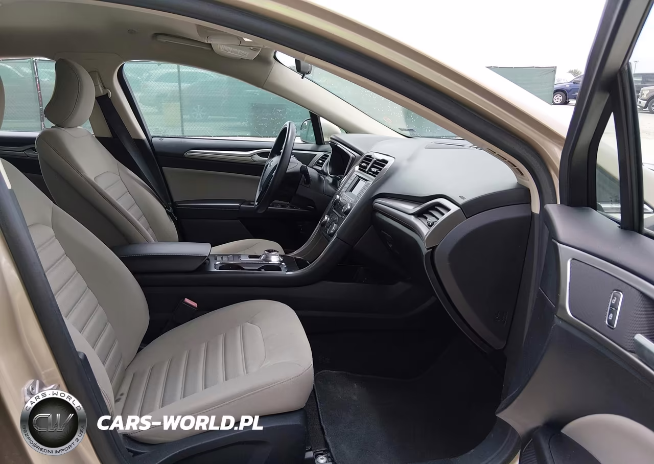 2018 Ford Fusion Hybrid S VIN:3FA6P0UUXJR281976 - 5