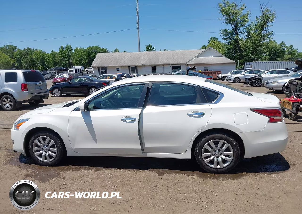 2014 Nissan Altima 2.5 S VIN:1N4AL3AP6EC128411 - 14