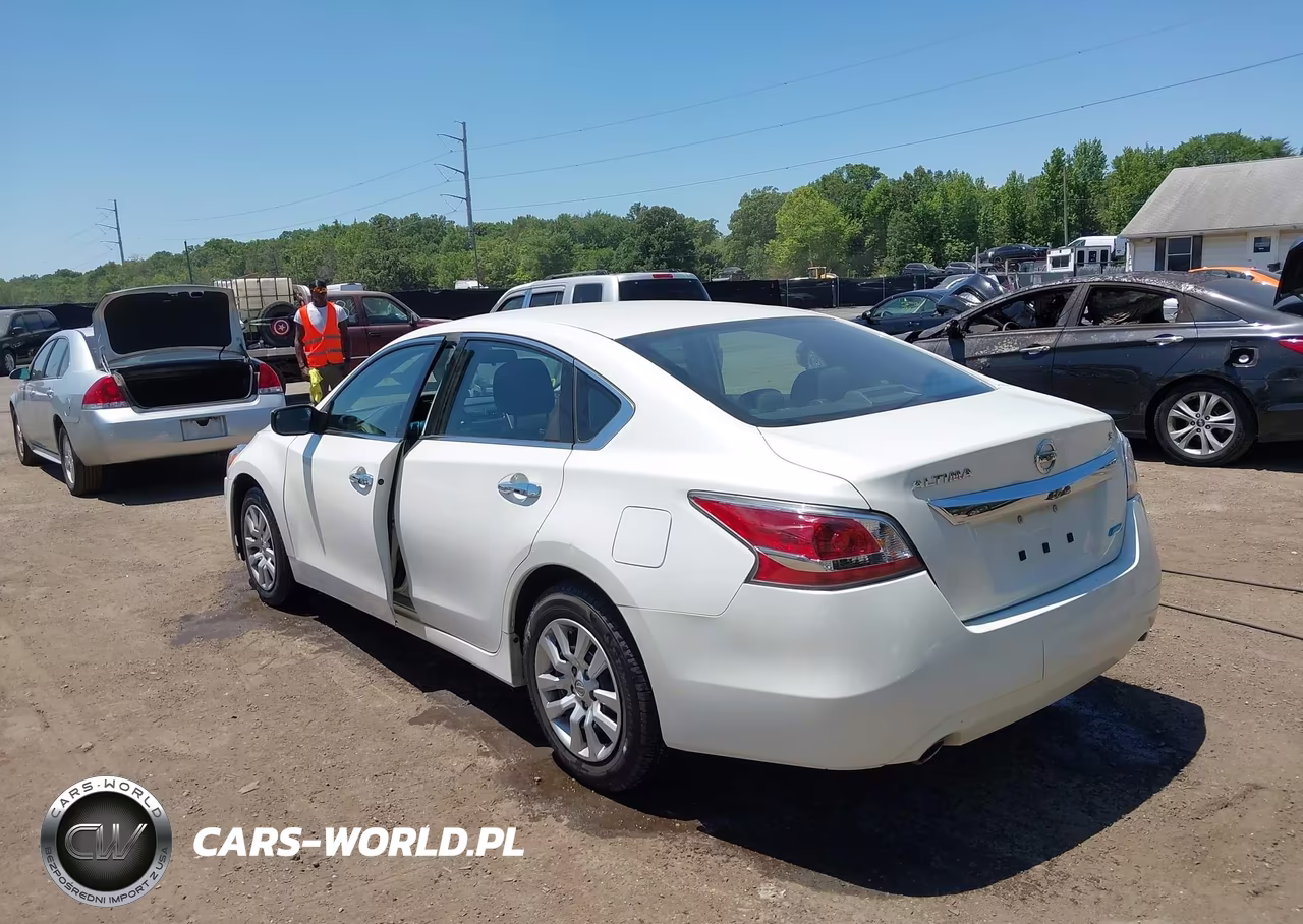 2014 Nissan Altima 2.5 S VIN:1N4AL3AP6EC128411 - 3