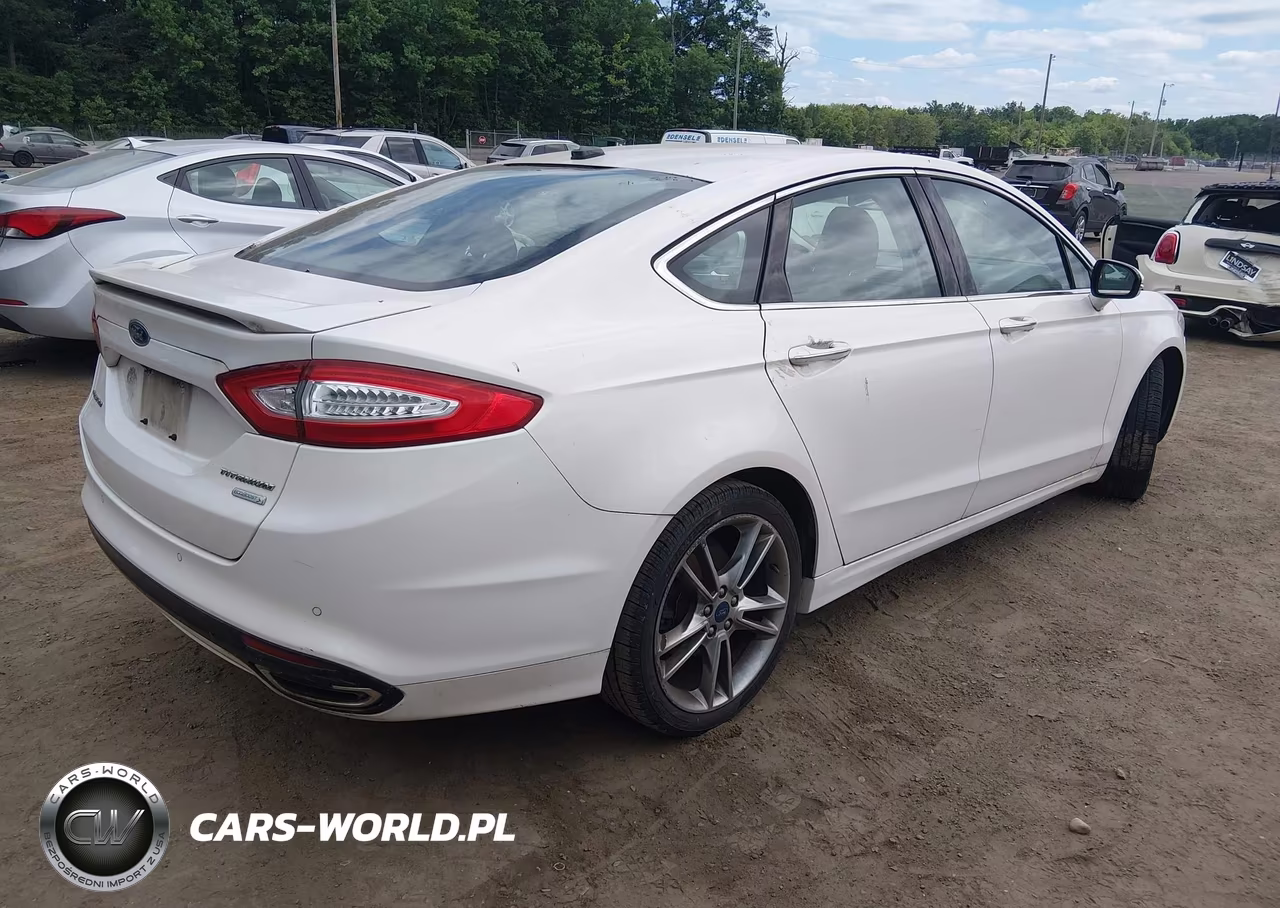 2013 Ford Fusion Titanium VIN:3FA6P0K90DR389025 - 4