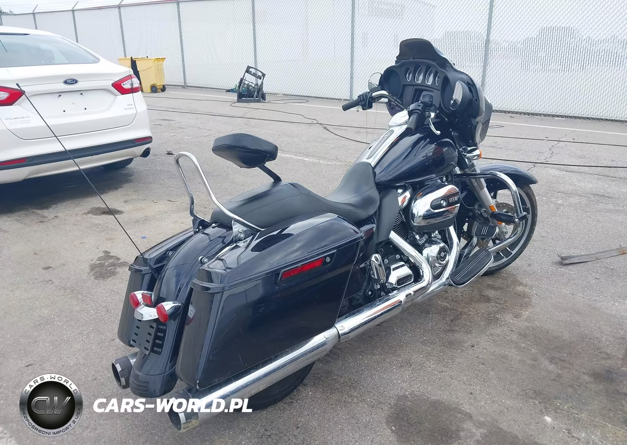2019 Harley-Davidson Flhx VIN:1HD1KBC14KB612349 - 4