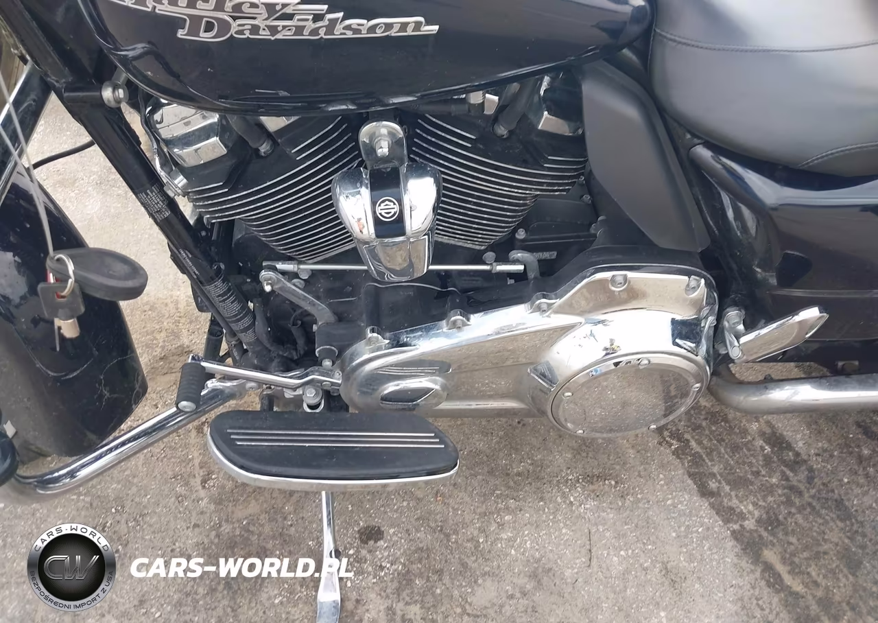 2019 Harley-Davidson Flhx VIN:1HD1KBC14KB612349 - 9