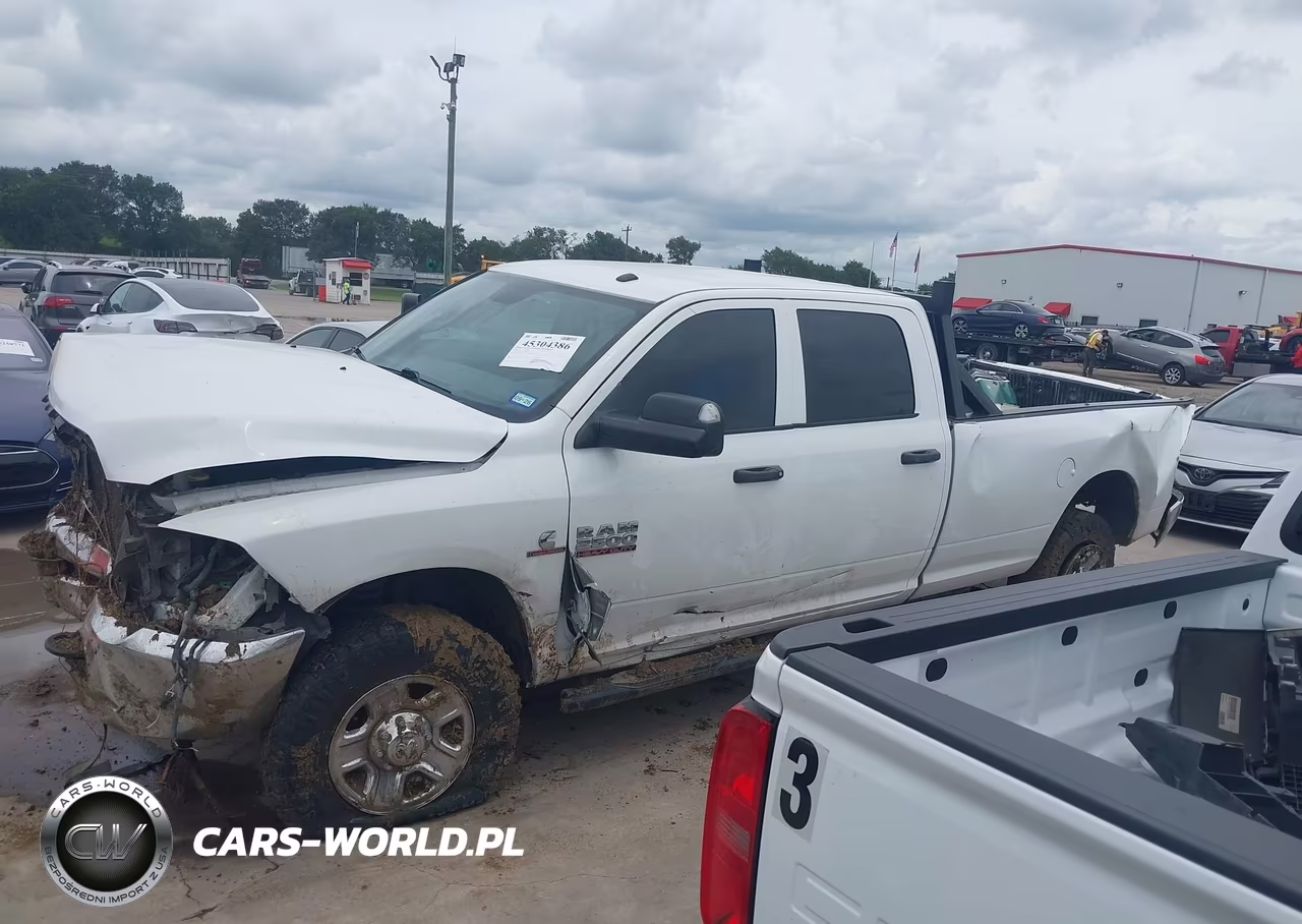 2018 Ram 2500 VIN:3C6UR5HL9JG326306 - 15
