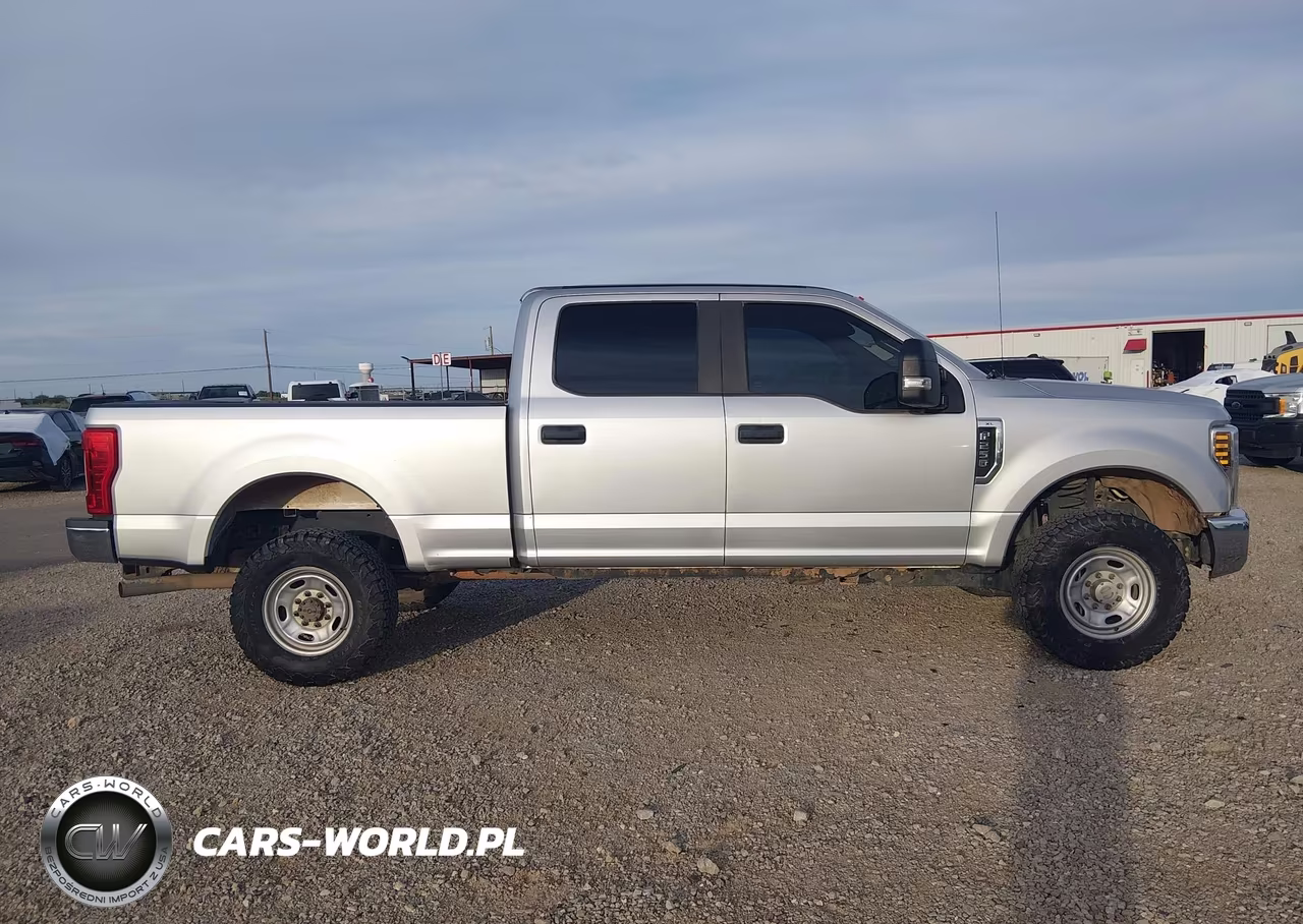 2018 Ford F-250 Xl VIN:1FT7W2B61JEC69946 - 11