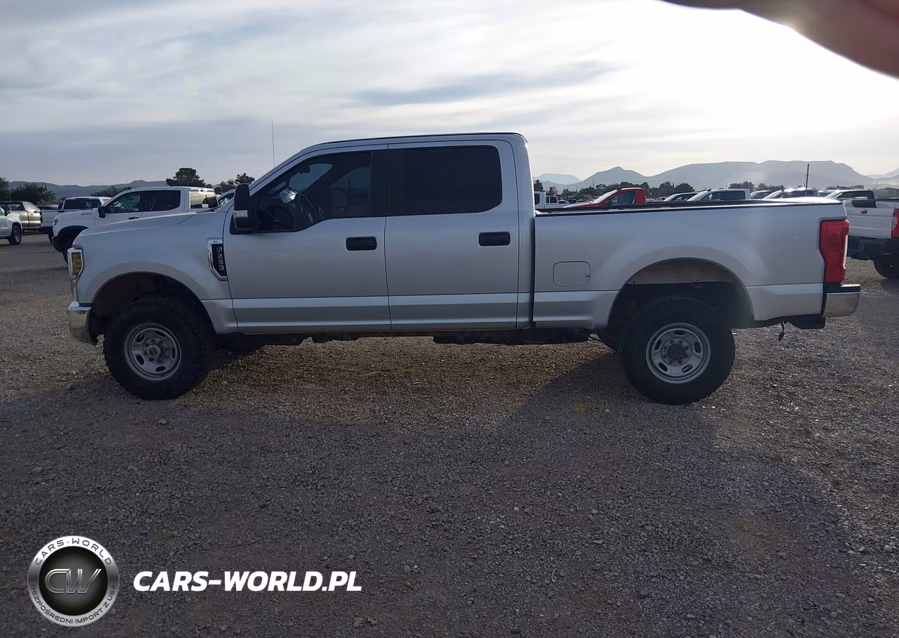 2018 Ford F-250 Xl VIN:1FT7W2B61JEC69946 - 12