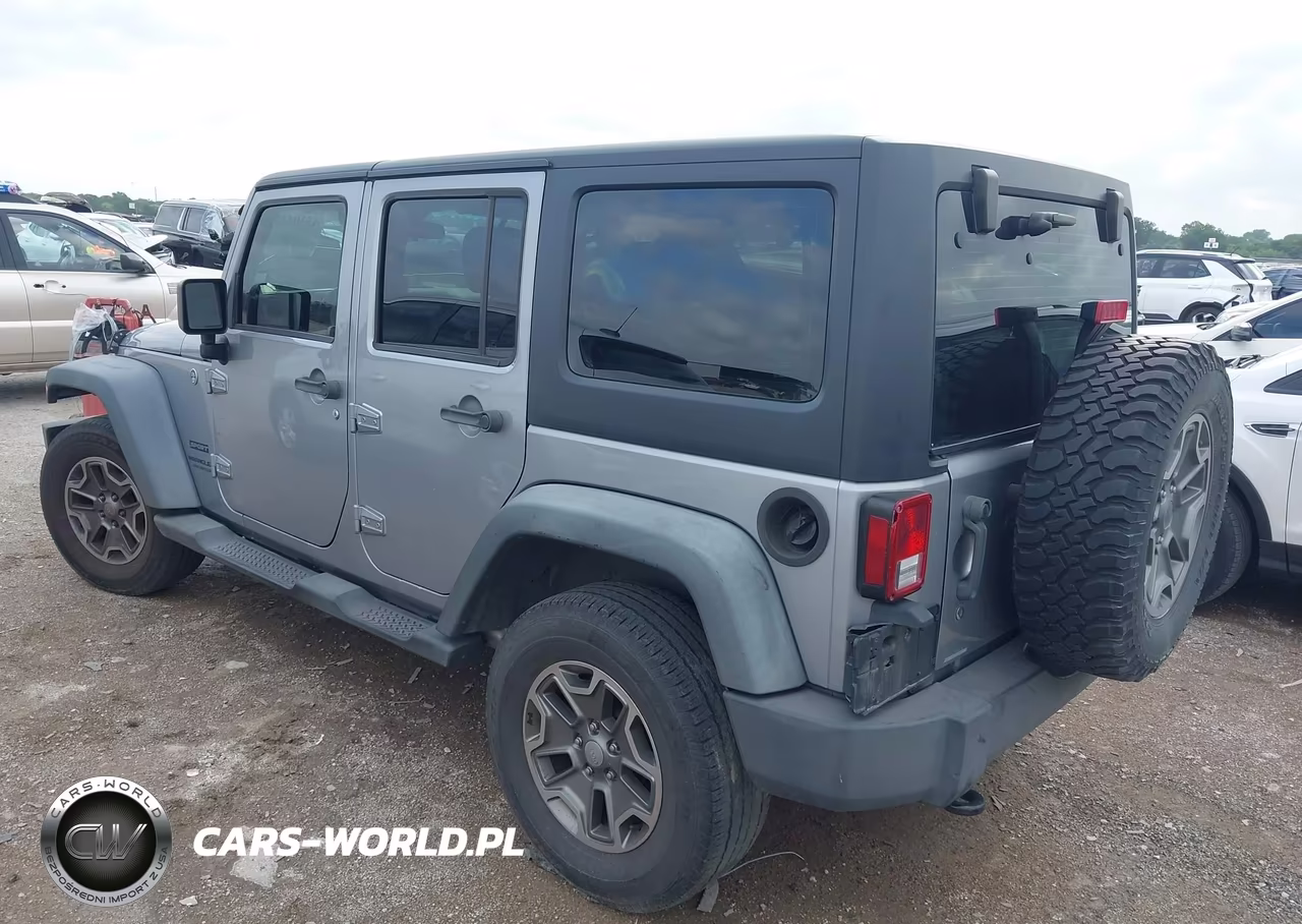 2013 Jeep Wrangler Unlimited Sport VIN:1C4BJWDG3DL585046 - 3