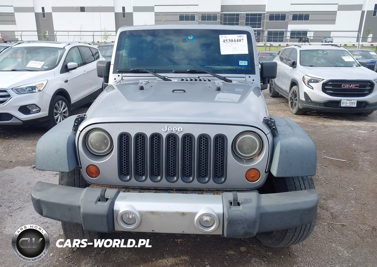 2013 Jeep Wrangler Unlimited Sport VIN:1C4BJWDG3DL585046 - 6