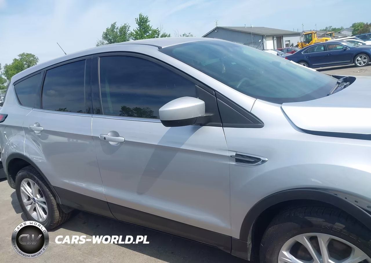 2019 Ford Escape Se VIN:1FMCU9GD0KUA97576 - 14
