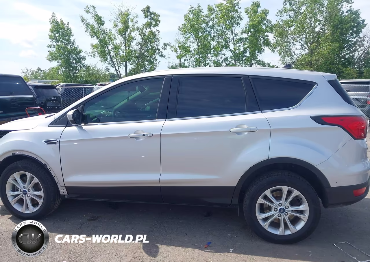 2019 Ford Escape Se VIN:1FMCU9GD0KUA97576 - 15