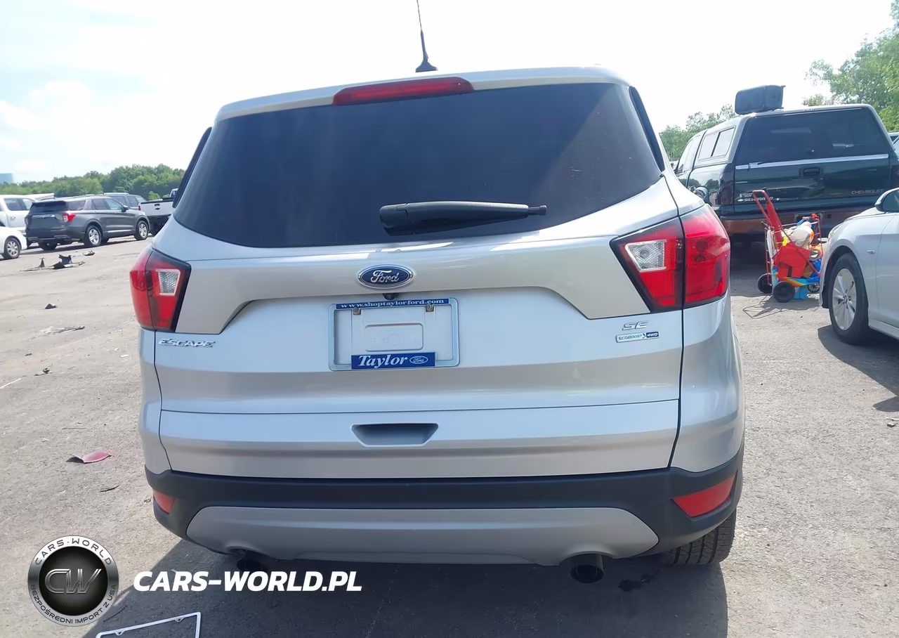 2019 Ford Escape Se VIN:1FMCU9GD0KUA97576 - 17