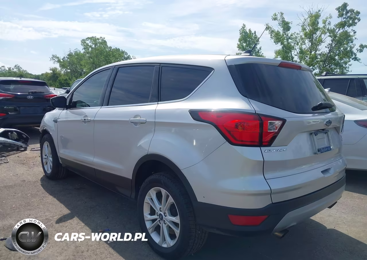 2019 Ford Escape Se VIN:1FMCU9GD0KUA97576 - 3