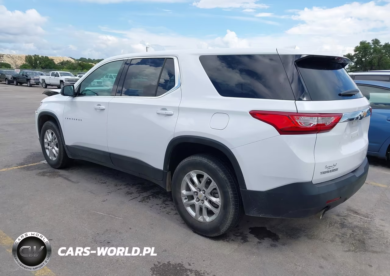 2021 Chevrolet Traverse Fwd Ls VIN:1GNERFKW8MJ104632 - 3