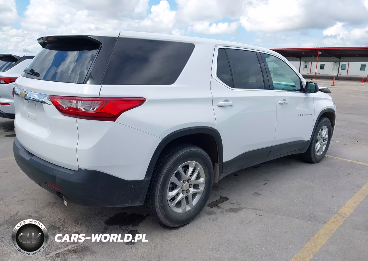 2021 Chevrolet Traverse Fwd Ls VIN:1GNERFKW8MJ104632 - 4