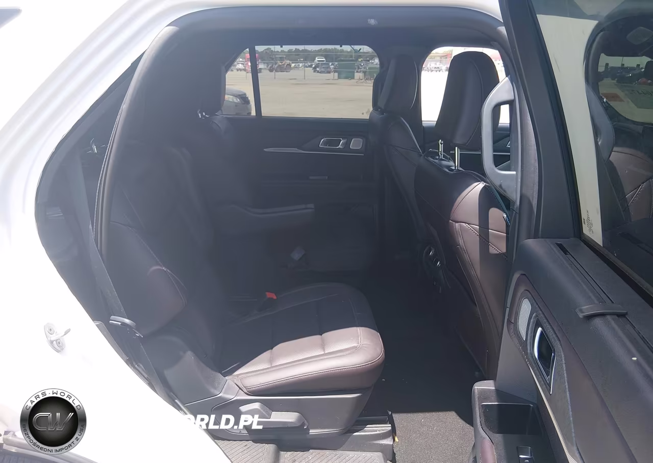 2025 Ford Explorer Platinum VIN:1FMWK7HC2SGA77616 - 8