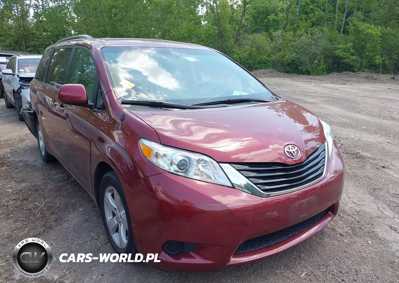 2011 Toyota Sienna Le V6 – zdjęcie 1 z 16