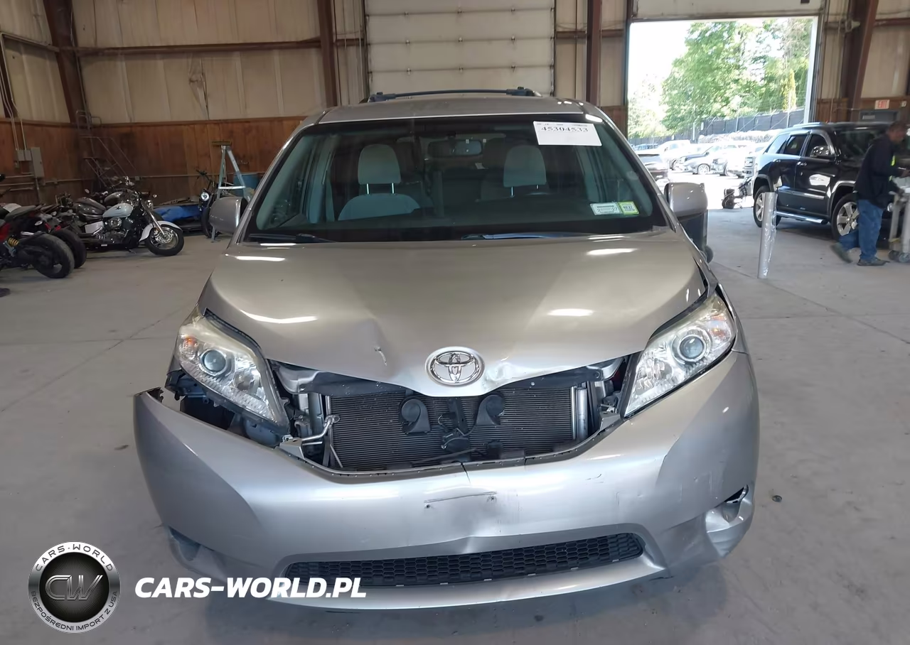 2015 Toyota Sienna Le 7 Passenger VIN:5TDJK3DC8FS094820 - 12