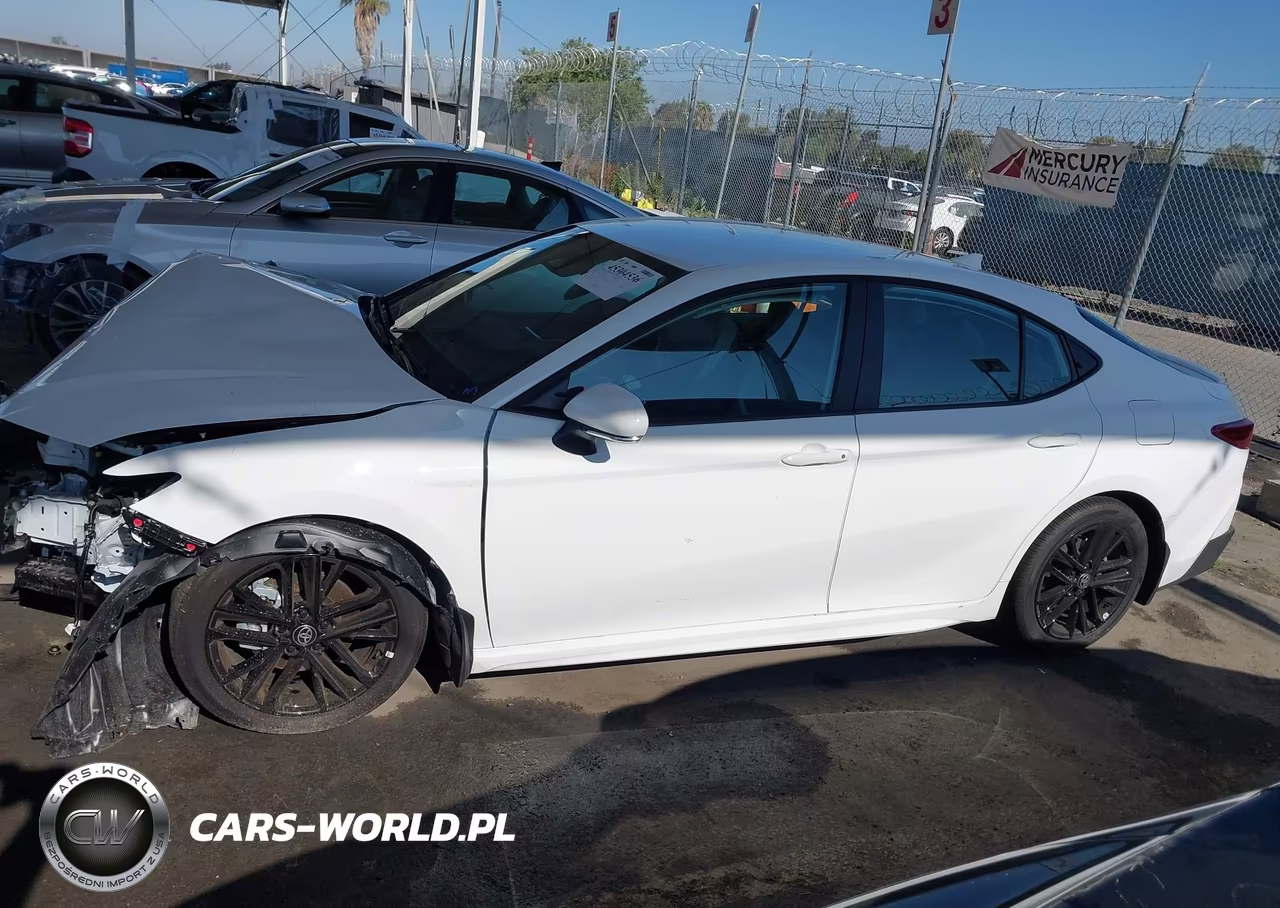 2026 Toyota Camry Se VIN:4T1DAACK4TU257754 - 14