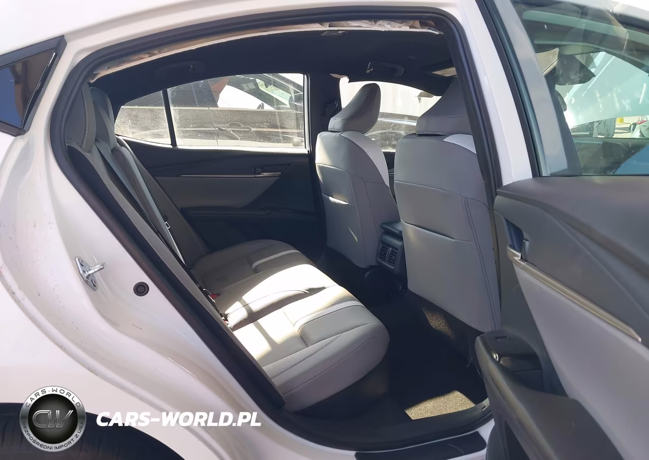 2026 Toyota Camry Se VIN:4T1DAACK4TU257754 - 8