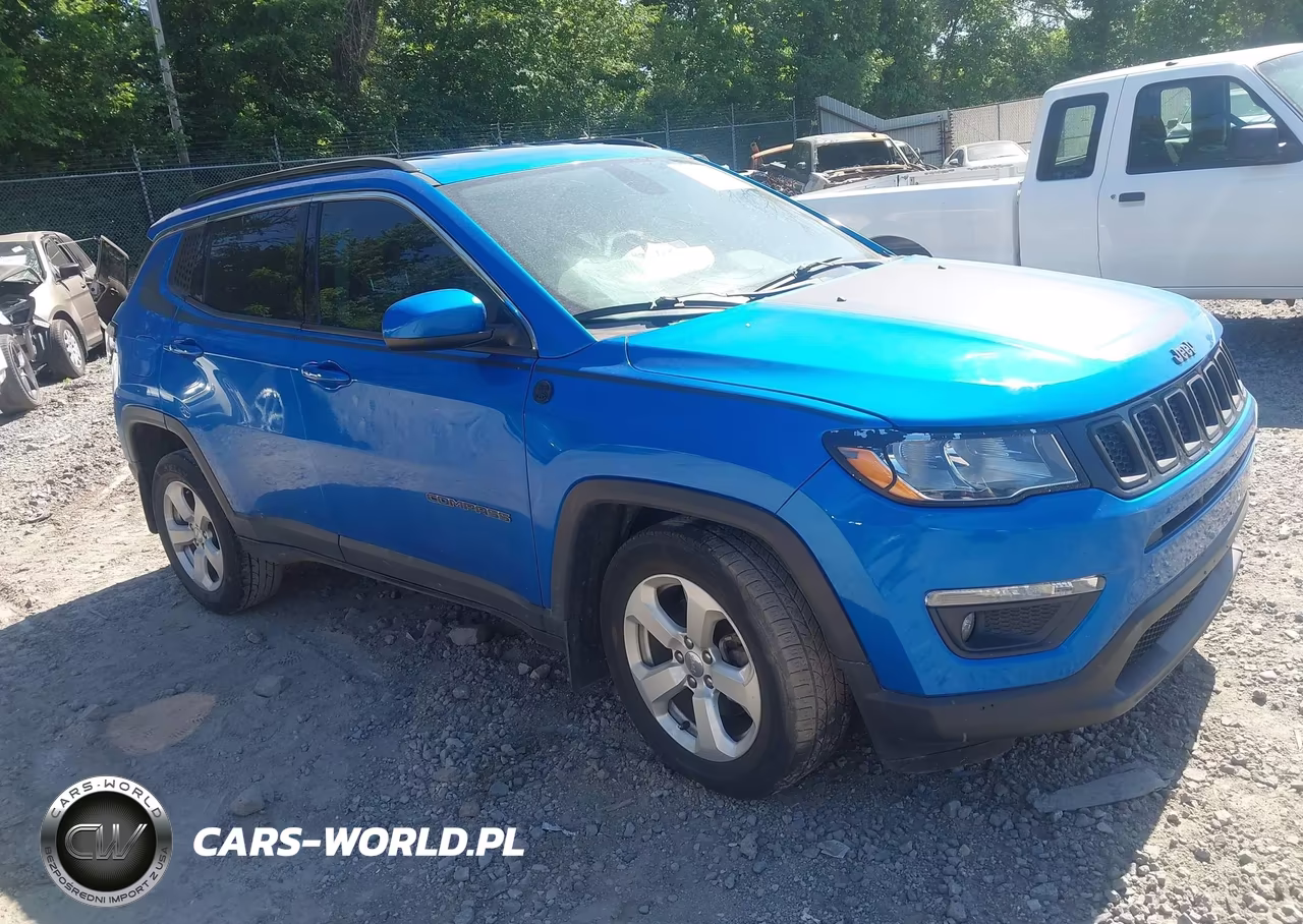 2017 Jeep New Compass Latitude 4X4 – zdjęcie 1 z 16