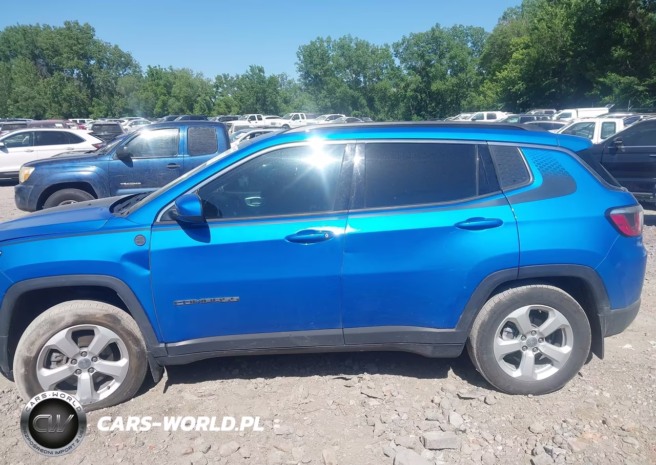 2017 Jeep New Compass Latitude 4X4 VIN:3C4NJDBB0HT666685 - 14