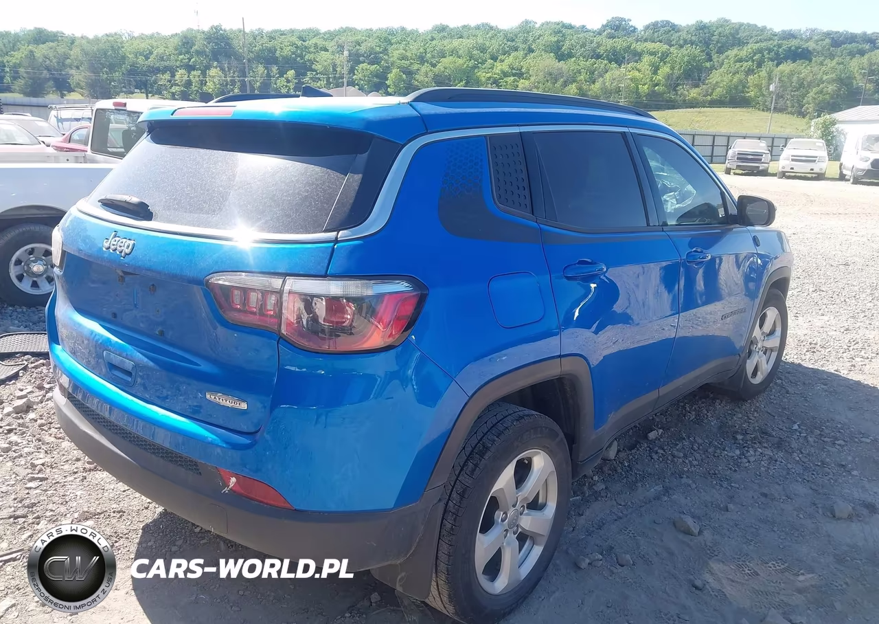 2017 Jeep New Compass Latitude 4X4 VIN:3C4NJDBB0HT666685 - 4