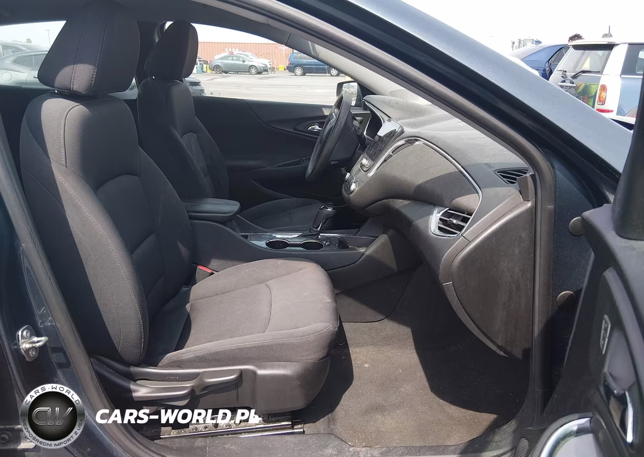 2019 Chevrolet Malibu Lt VIN:1G1ZD5ST7KF208451 - 5