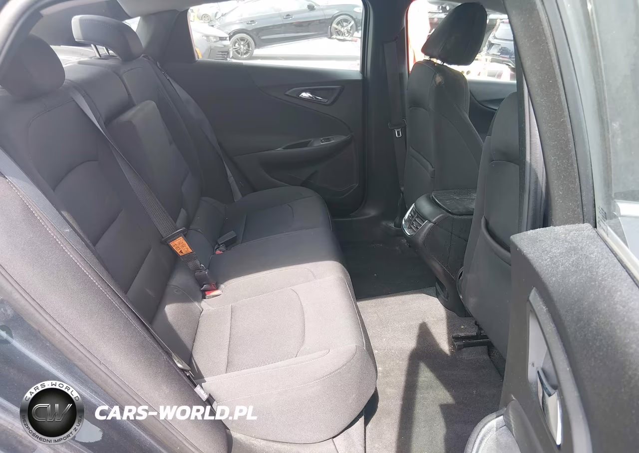 2019 Chevrolet Malibu Lt VIN:1G1ZD5ST7KF208451 - 8