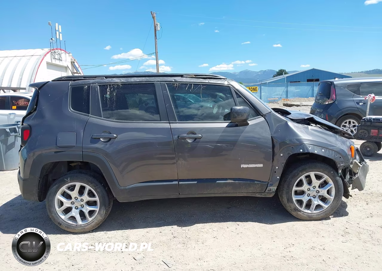2018 Jeep Renegade Latitude 4X4 VIN:ZACCJBBB0JPG87173 - 13