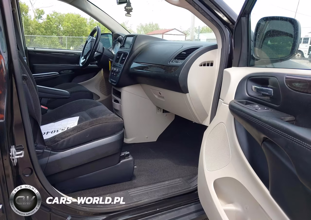 2017 Dodge Grand Caravan Se VIN:2C4RDGBG2HR741962 - 5