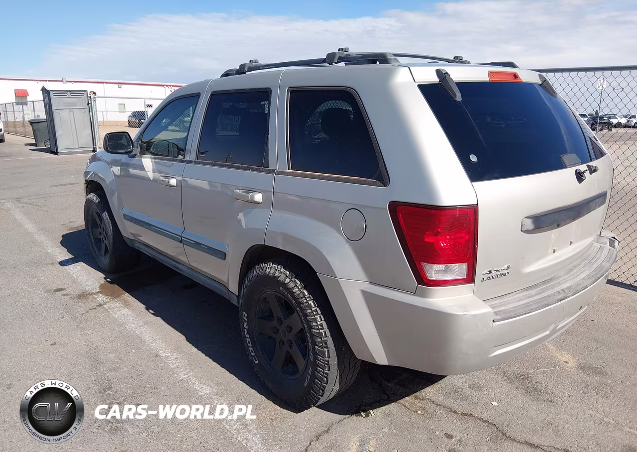 2008 Jeep Grand Cherokee Laredo VIN:1J8GR48K38C223251 - 3