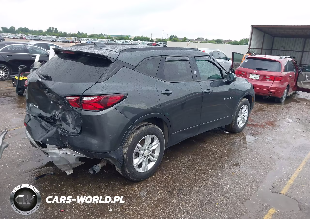 2019 Chevrolet Blazer VIN:3GNKBBRA1KS651831 - 4