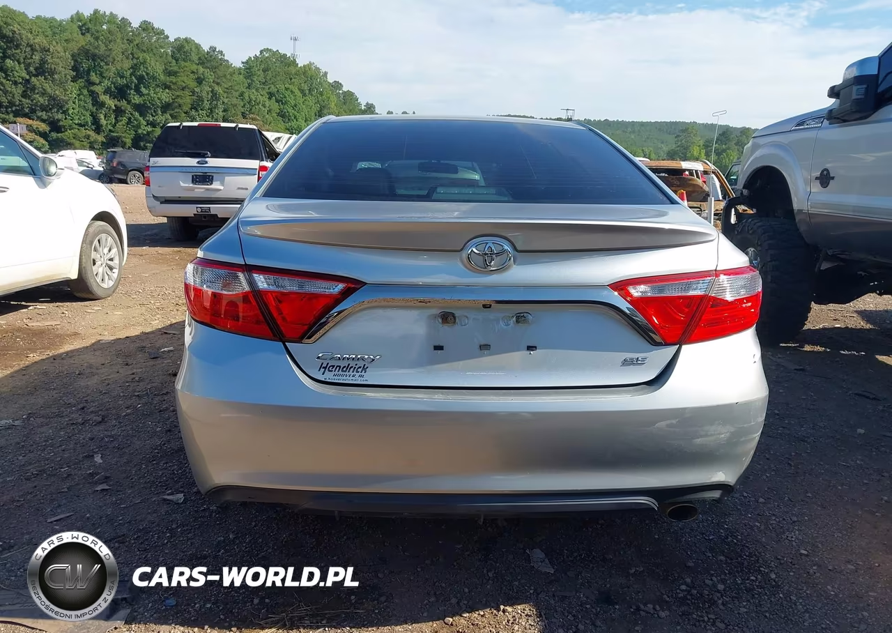 2016 Toyota Camry Se VIN:4T1BF1FK5GU202403 - 16