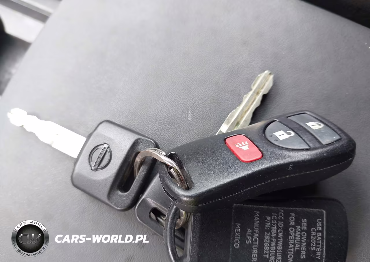 2015 Nissan Xterra Pro-4X VIN:5N1AN0NWXFN661805 - 11