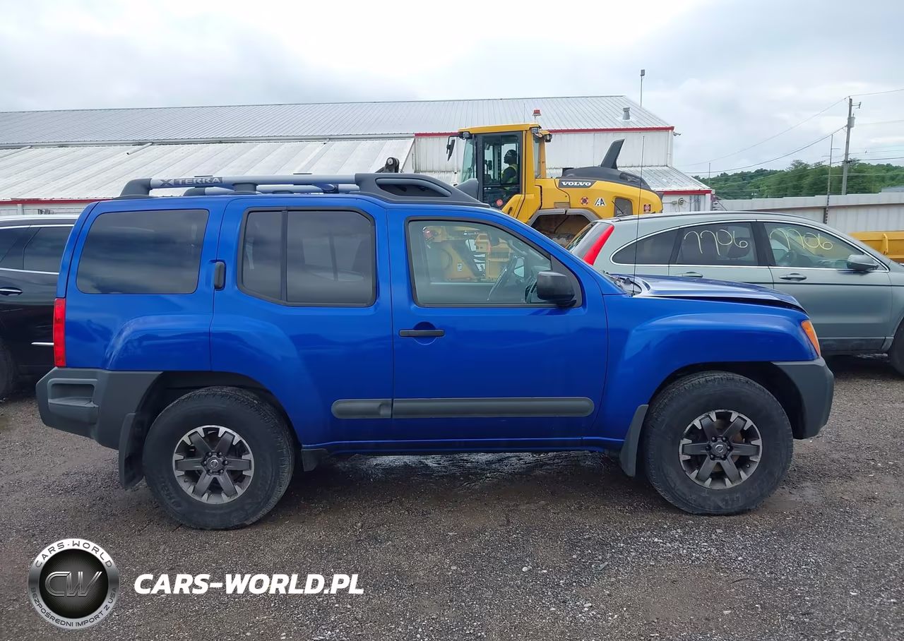 2015 Nissan Xterra Pro-4X VIN:5N1AN0NWXFN661805 - 13