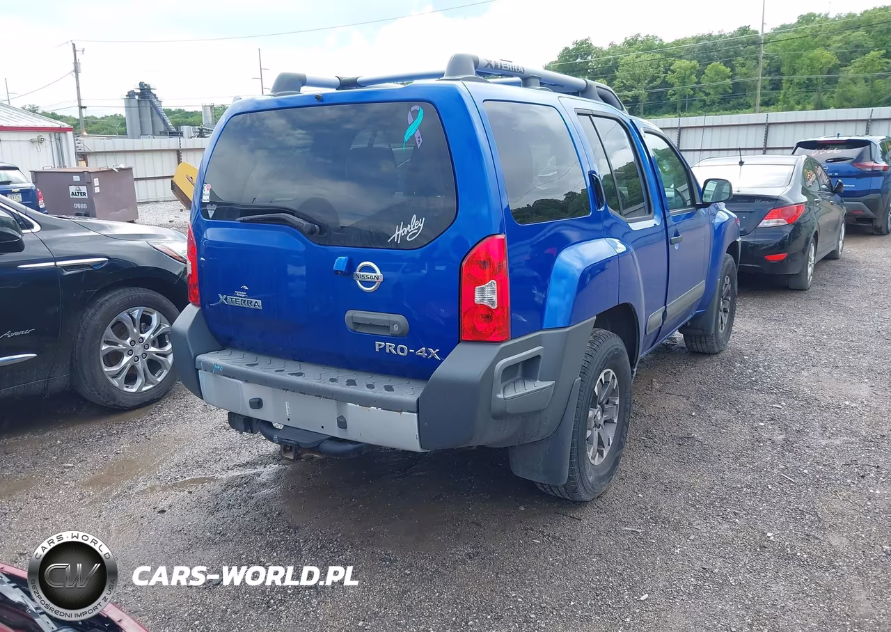 2015 Nissan Xterra Pro-4X VIN:5N1AN0NWXFN661805 - 4