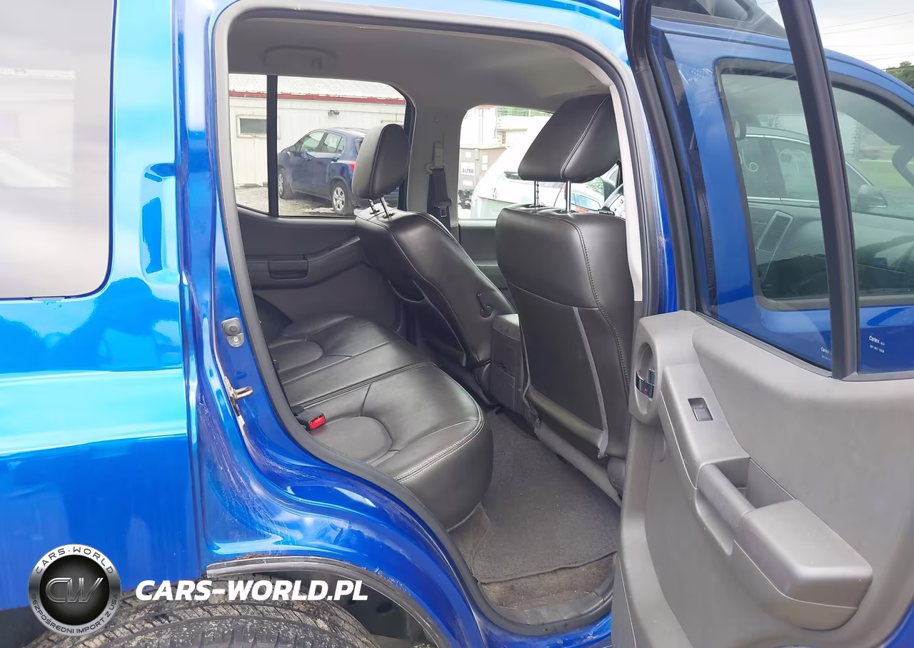 2015 Nissan Xterra Pro-4X VIN:5N1AN0NWXFN661805 - 8