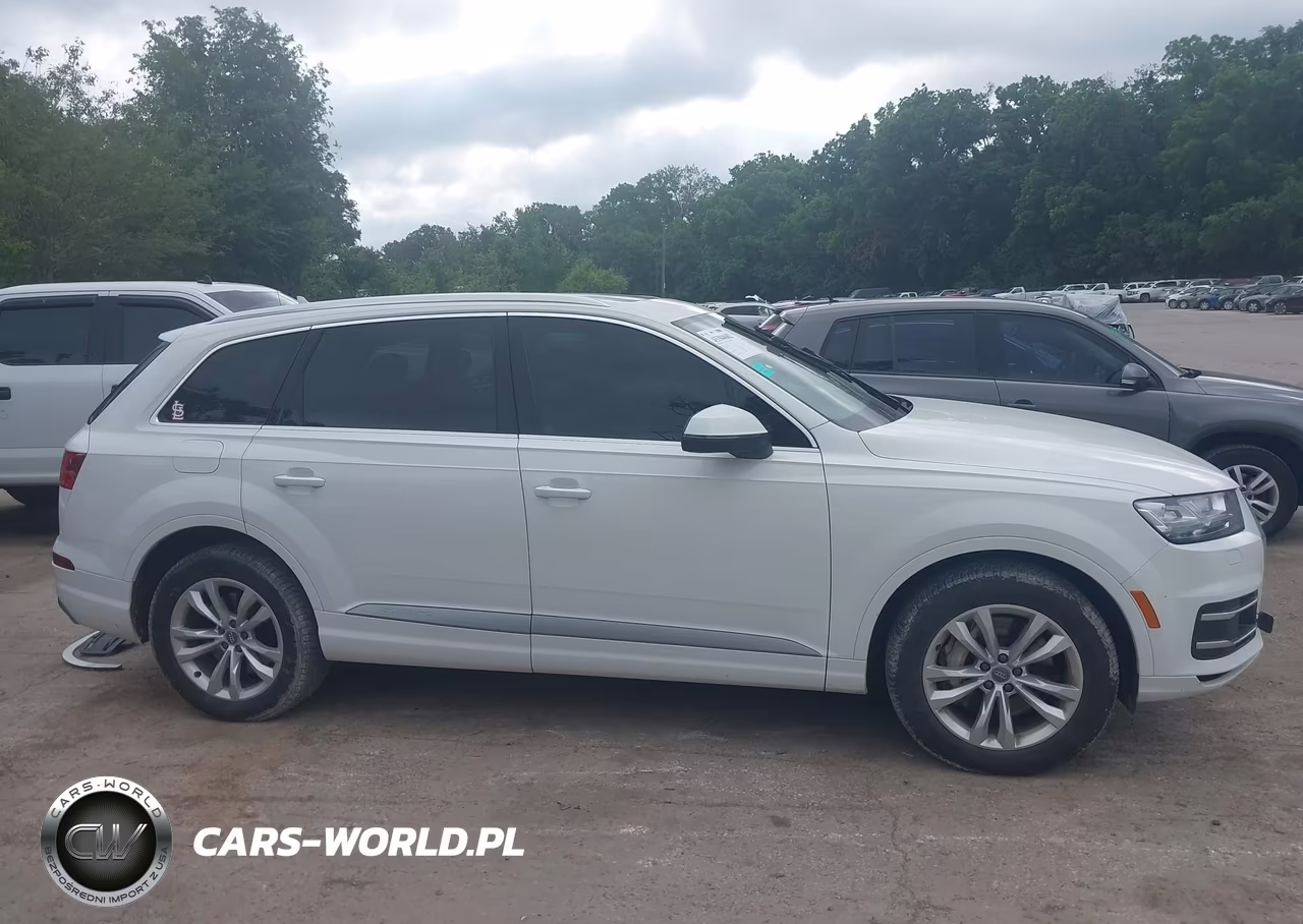 2018 Audi Q7 3.0T Premium VIN:WA1LAAF72JD002874 - 14