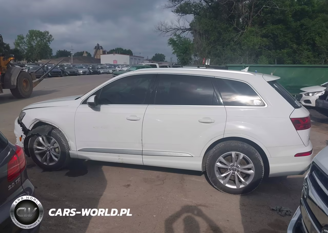 2018 Audi Q7 3.0T Premium VIN:WA1LAAF72JD002874 - 15