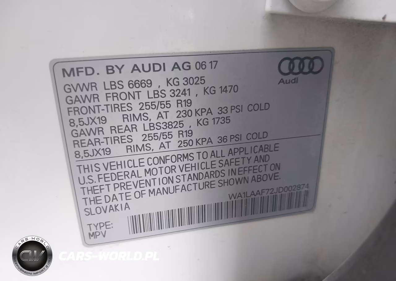 2018 Audi Q7 3.0T Premium VIN:WA1LAAF72JD002874 - 9