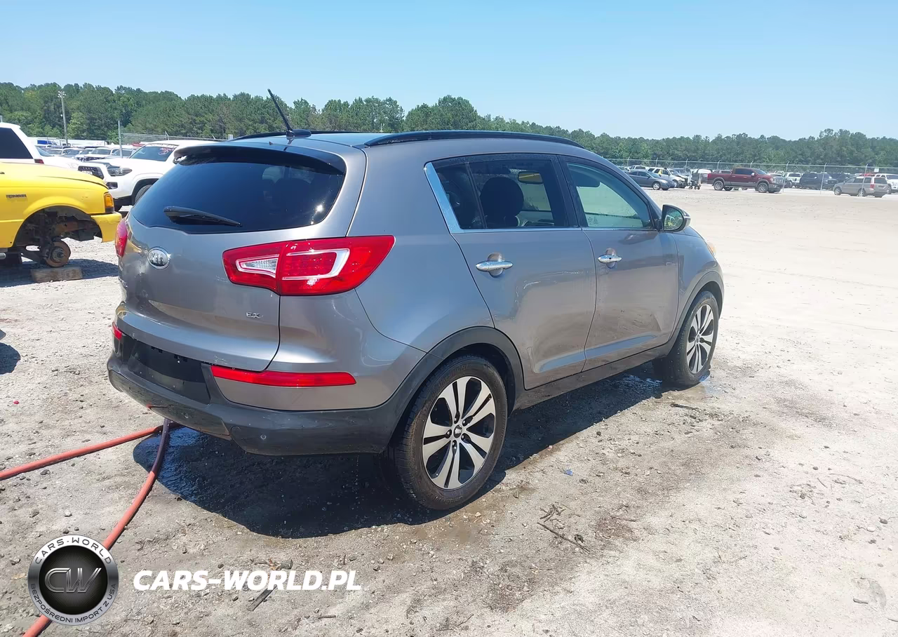 2011 Kia Sportage Ex VIN:KNDPC3A29B7145538 - 4