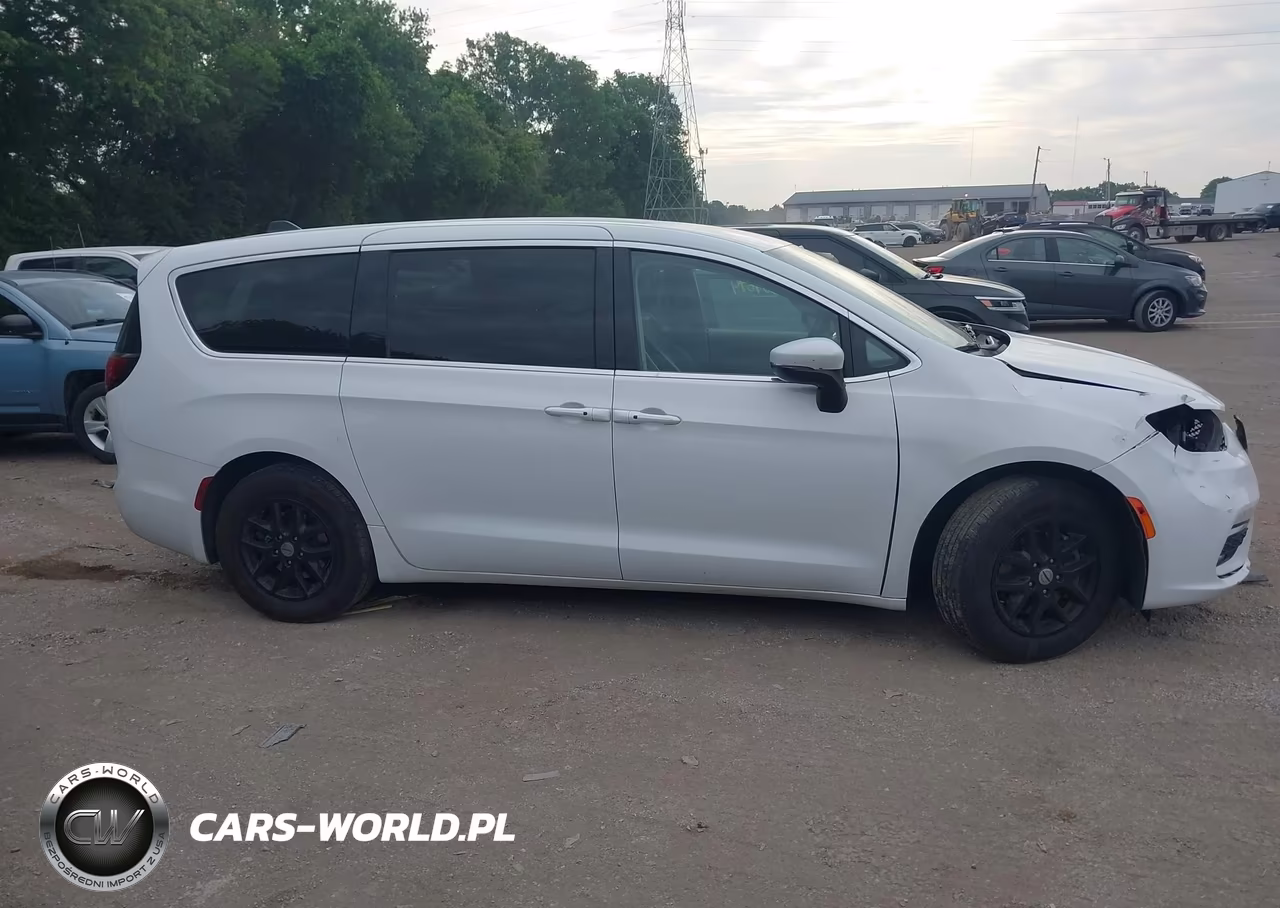 2023 Chrysler Pacifica Touring L VIN:2C4RC1BG3PR536519 - 14