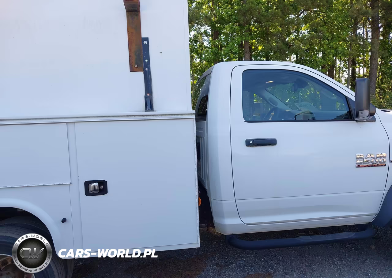 2016 Ram 5500 Chassis Tradesman-Slt VIN:3C7WRMAL9GG292157 - 13
