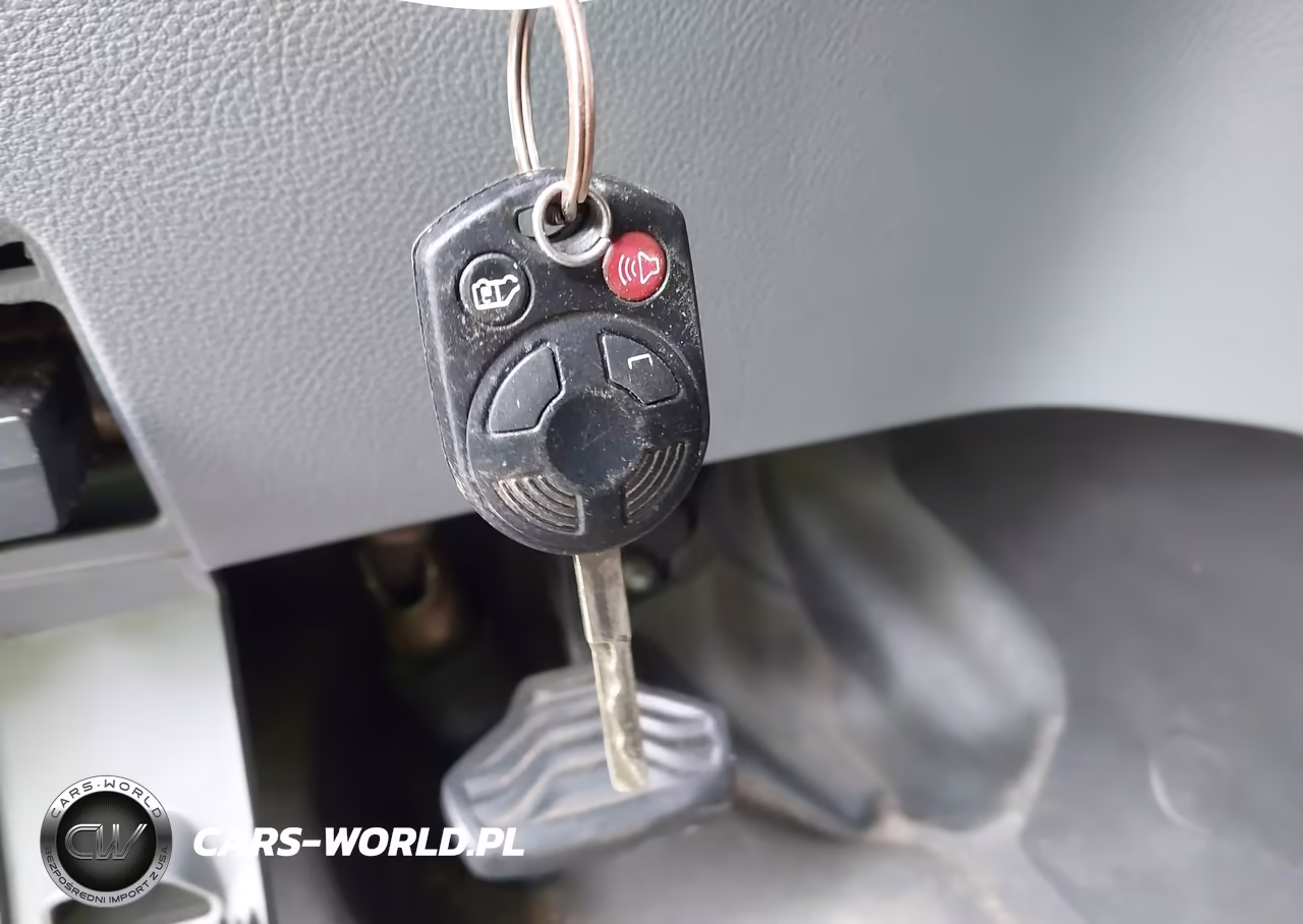 2018 Ford Transit-250 VIN:1FTYR2CM4JKA61148 - 11