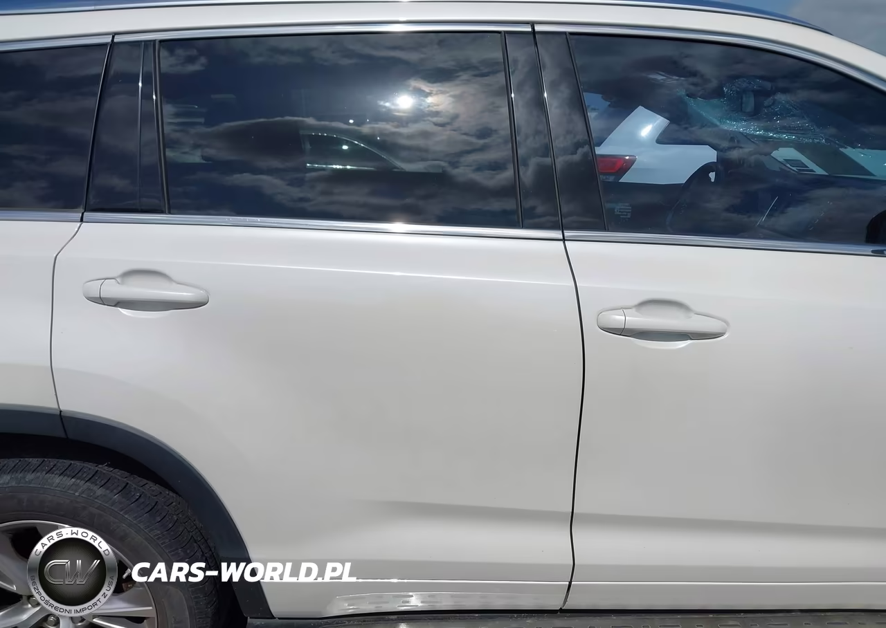 2015 Toyota Highlander Xle V6 VIN:5TDJKRFH5FS149655 - 12