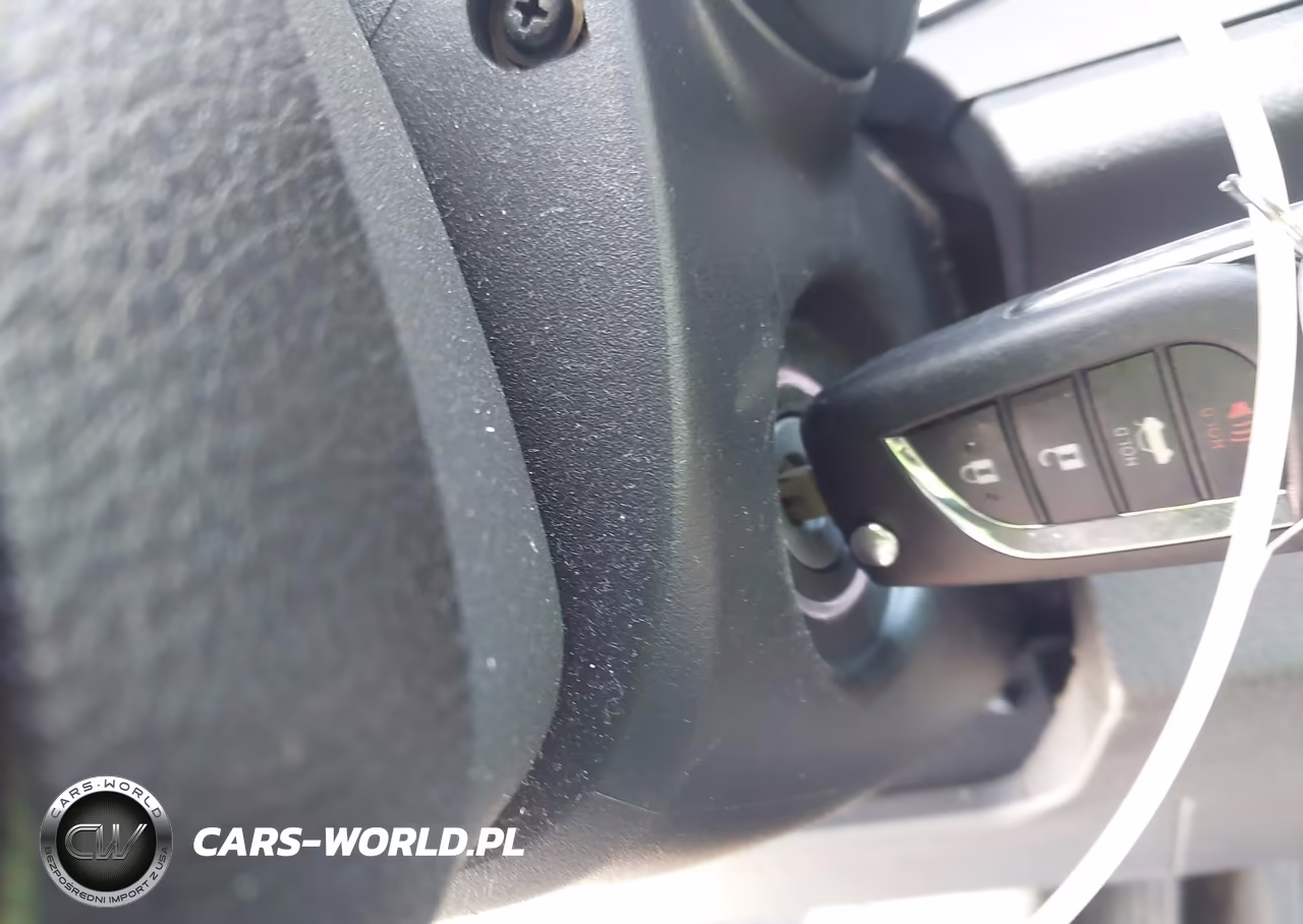 2020 Toyota Camry Le VIN:4T1C11AK1LU866962 - 11