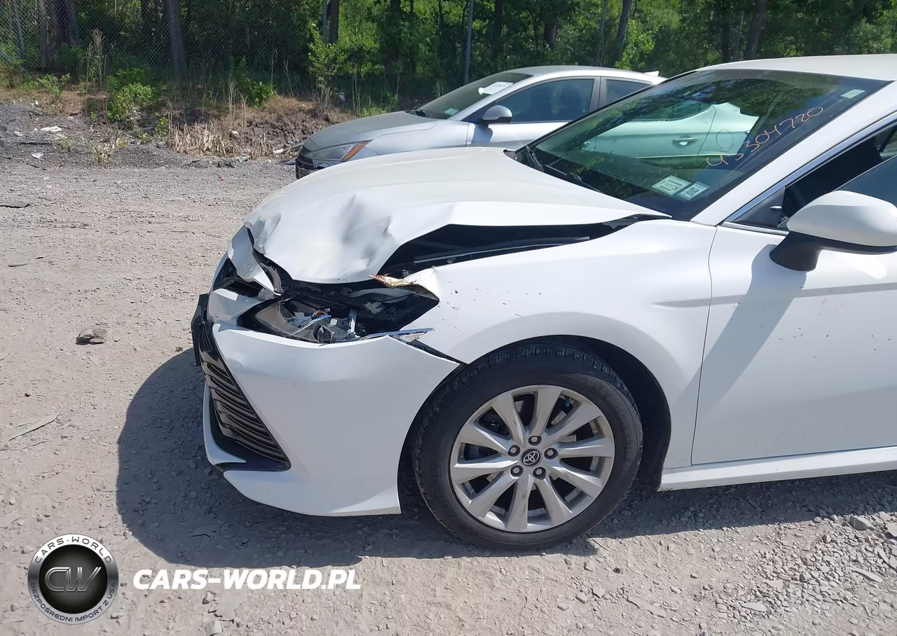 2020 Toyota Camry Le VIN:4T1C11AK1LU866962 - 6