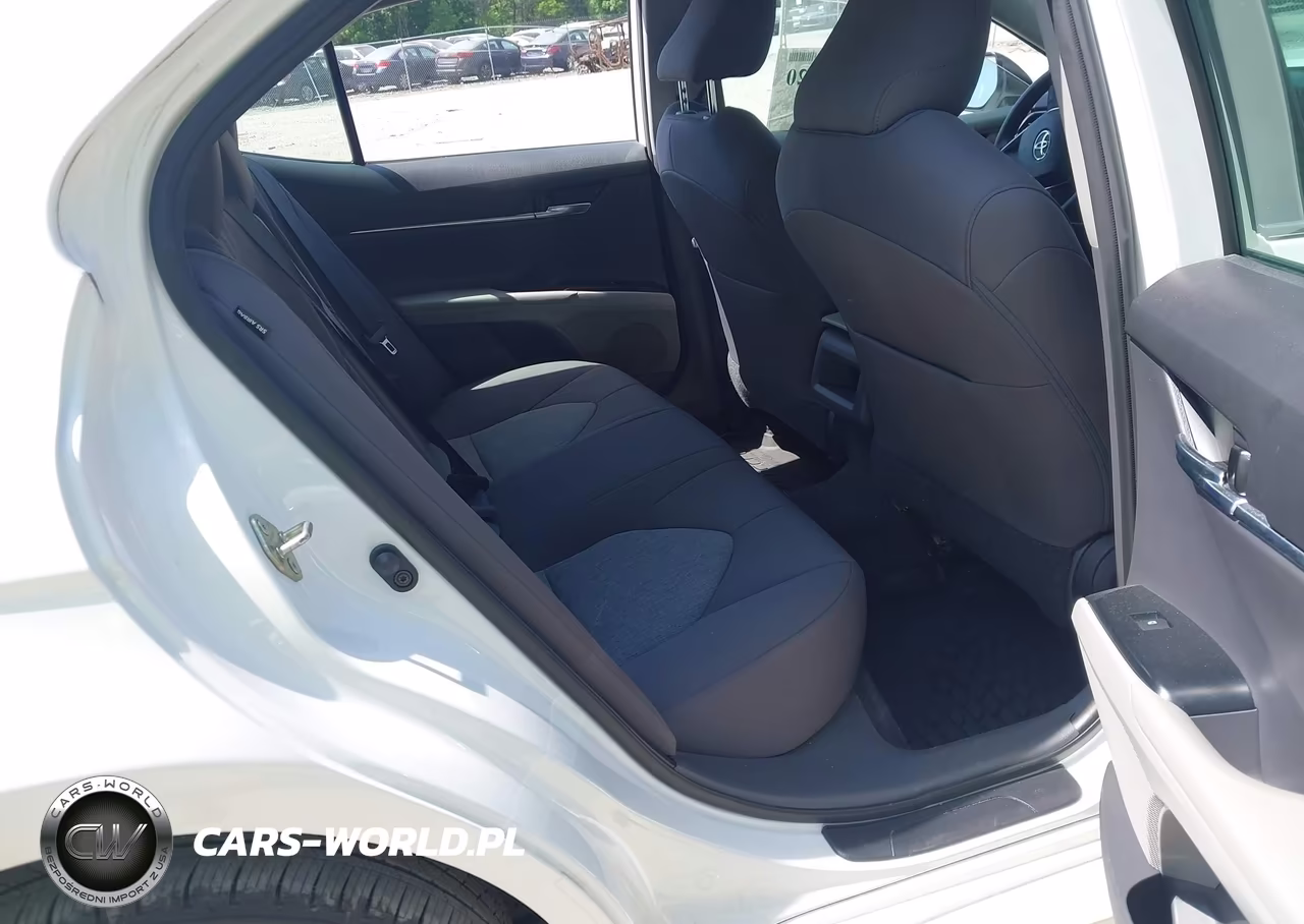 2020 Toyota Camry Le VIN:4T1C11AK1LU866962 - 8